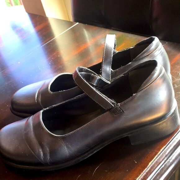 Vintage Kenneth Cole Reaction Mary Poppins metal gray color Adjustable strap 9.5 - Picture 5 of 7